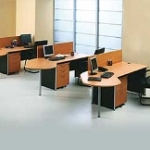 Meja Staff 3 Orang